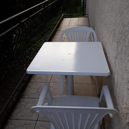 Chez Fabienne Th Apartment