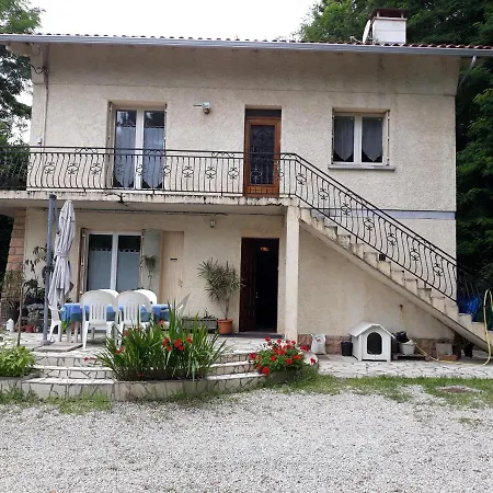 Chez Fabienne Th Apartamento *